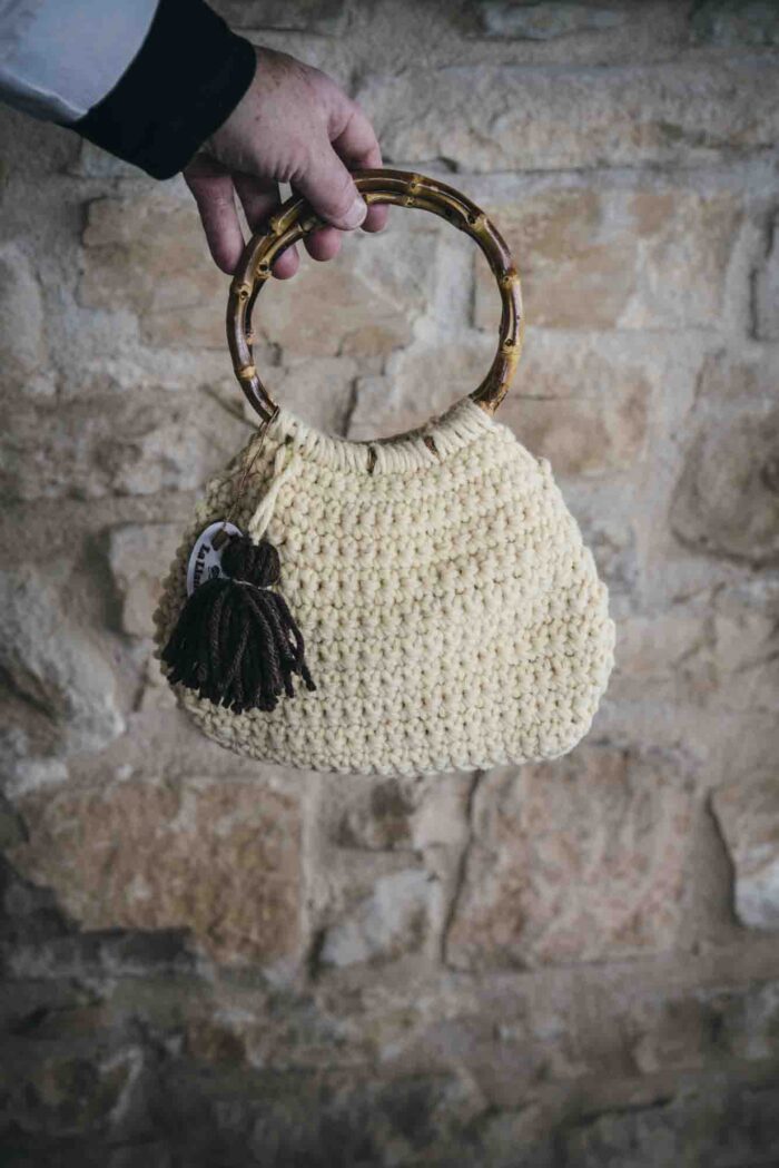 Bolso de mà de ganxet amb nansa de fusta - Imatge 2
