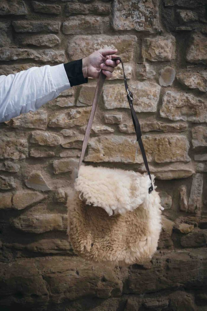 Bolso de pell amb nansa llarga